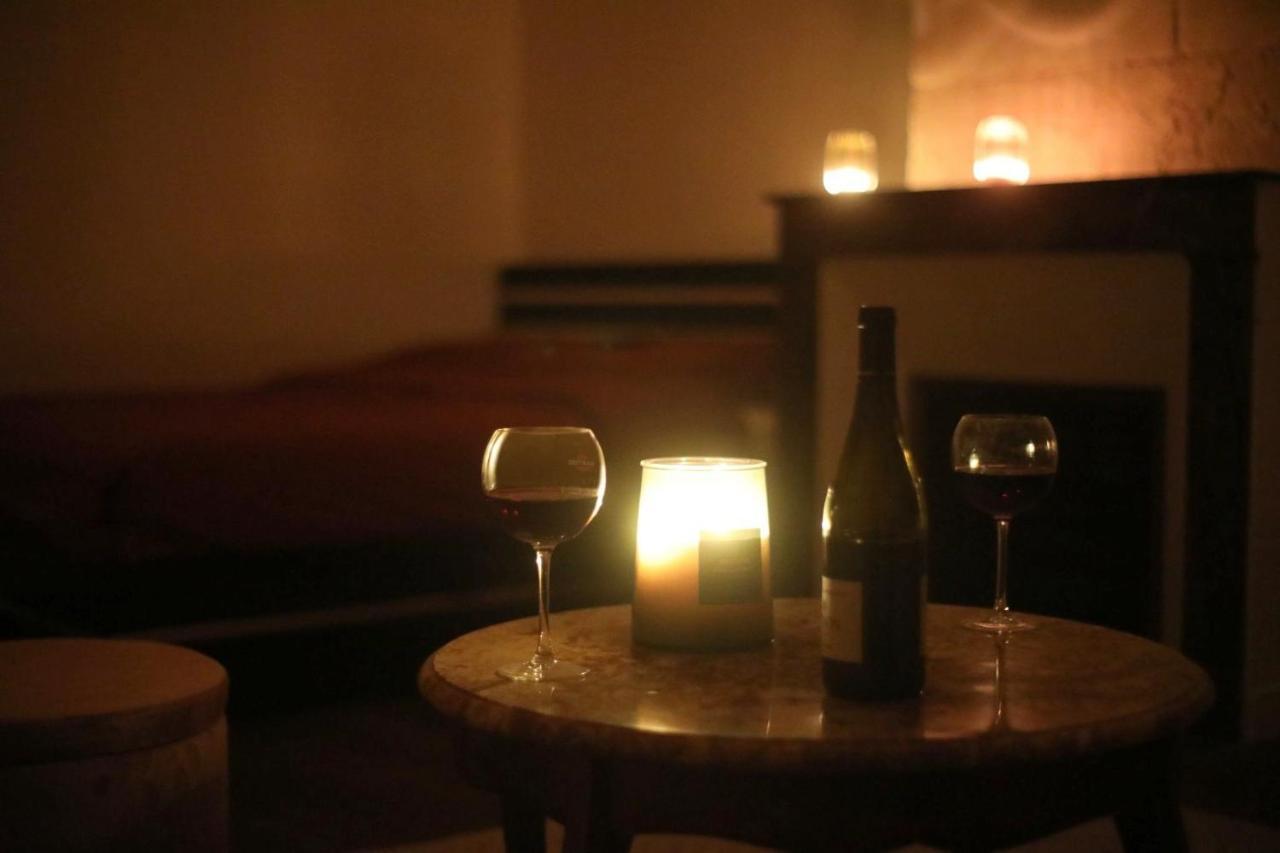 La Montrieuse, Chambre Individuelle Avec Sauna Et Baignoire Spa Naveil Ngoại thất bức ảnh